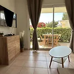 2 Pieces Climatise Proche Du Port Gn190-015 Apartment