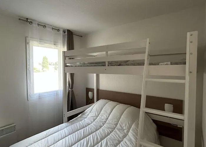 2 Pieces Climatise Proche Du Port Gn190-015 شقة *